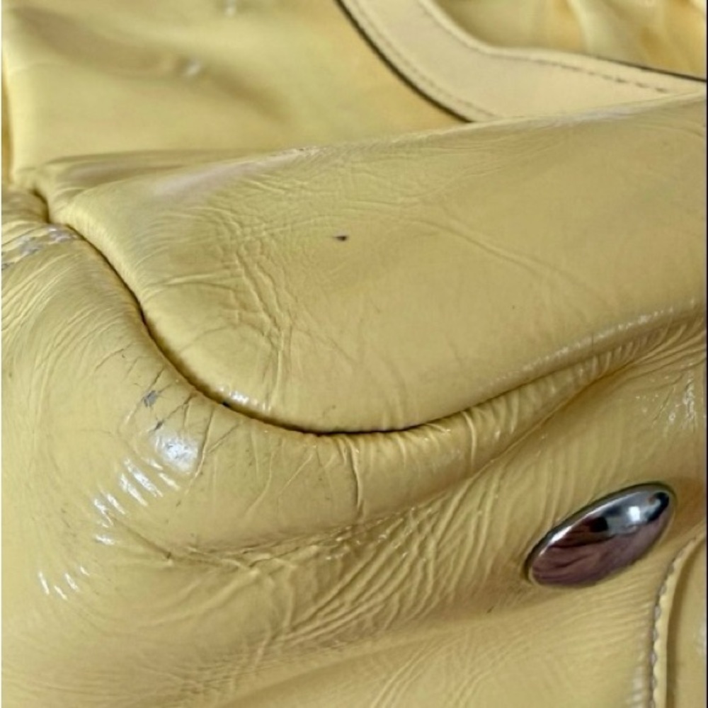 Vintage Y2K Coach Gallery East West Pleated Tote Handbag, in Canary yellow, EUC - Picture 14 of 15